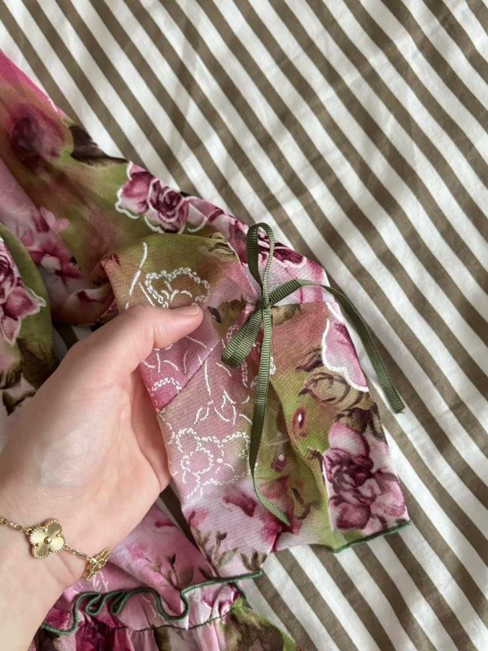 Pink Floral Ruffle Blouse - Picture 5 of 6